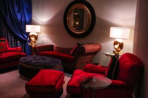 Elegáns pizsamaszett nappal is? – Lounge trend