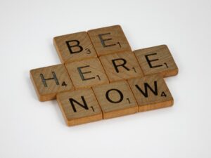 A csend ereje – mindfulness zajos világban